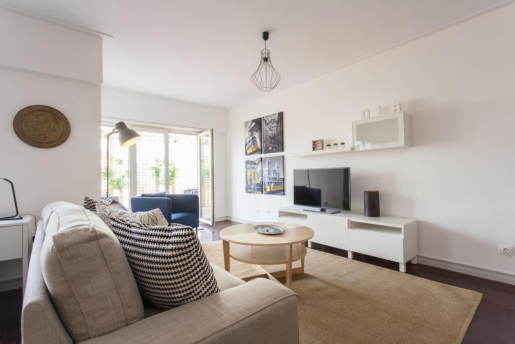 Joivy Superb 1-bed With Workspace And Terrace, Close To Avenida Da Liberdade Apartamento